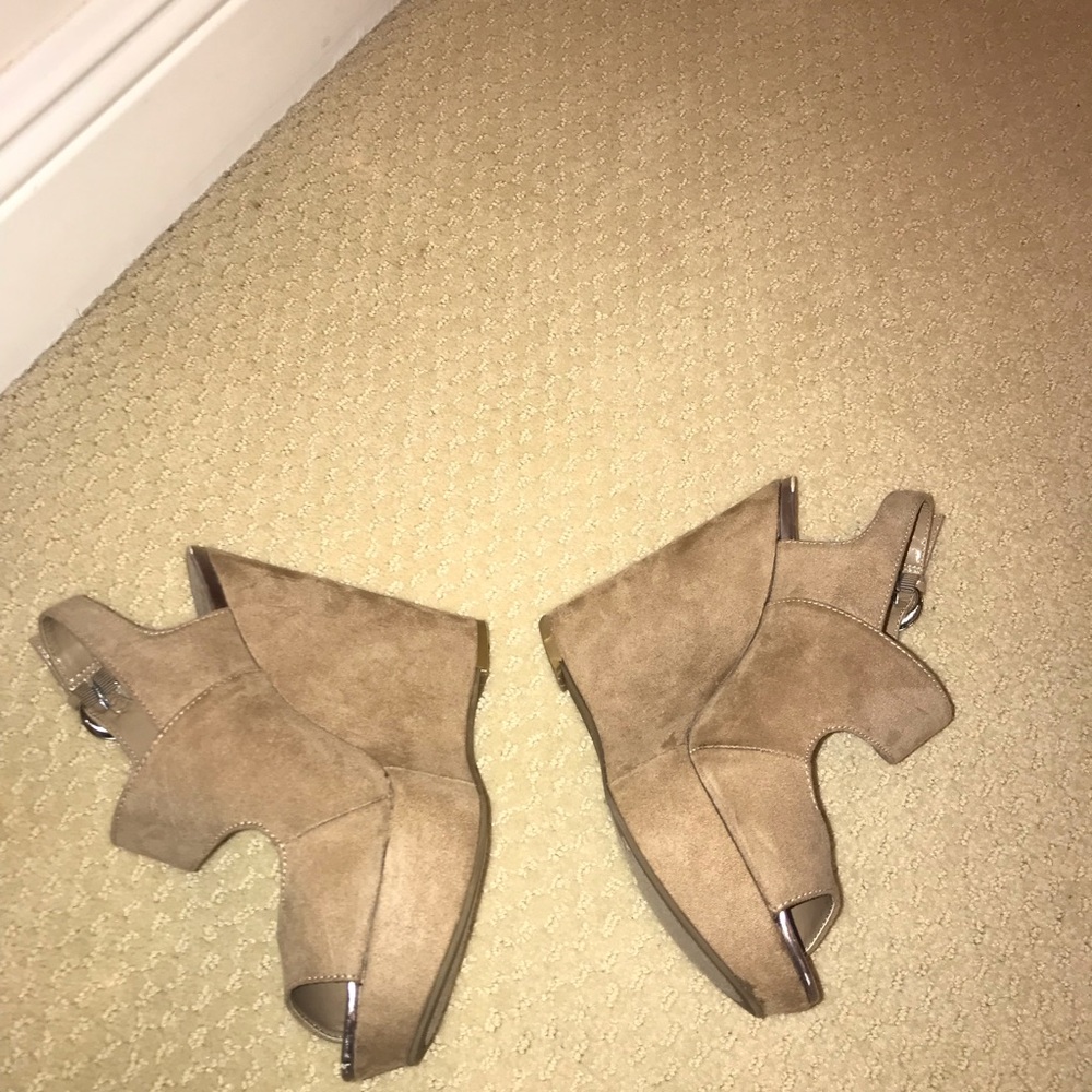 Wedges - Picture 6 of 8